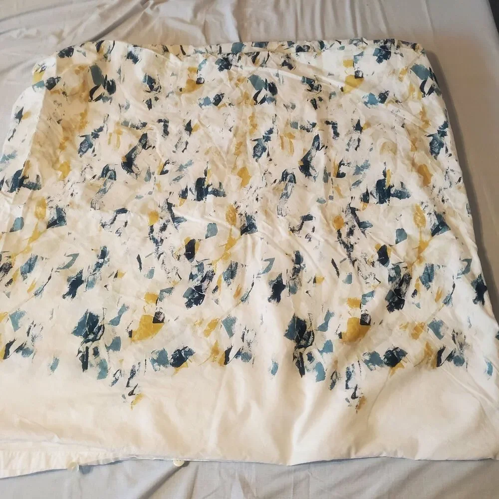 West Elm Abstract Petals 100% organic Cotton Duvet Full Queen